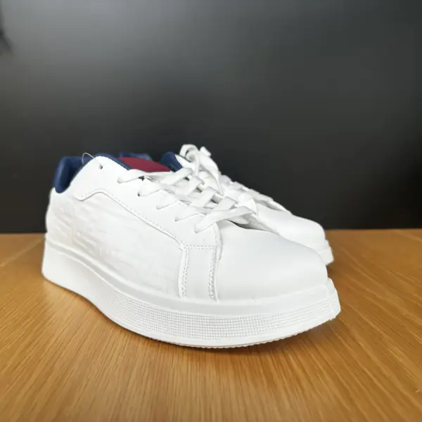 Deportivo hombre blanco (1)