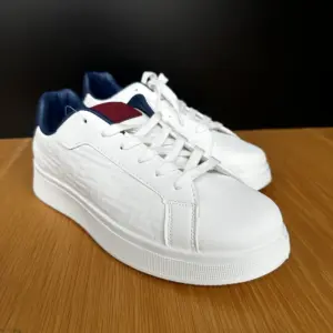 Deportivo hombre blanco (2)