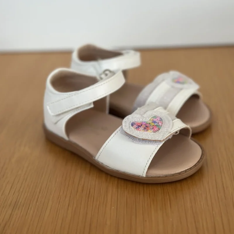 Sandalia blanca (1)